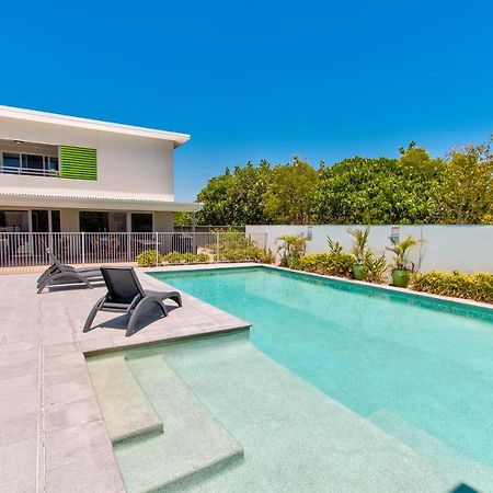 Mackay Oceanside Central Hotel Official Экстерьер фото
