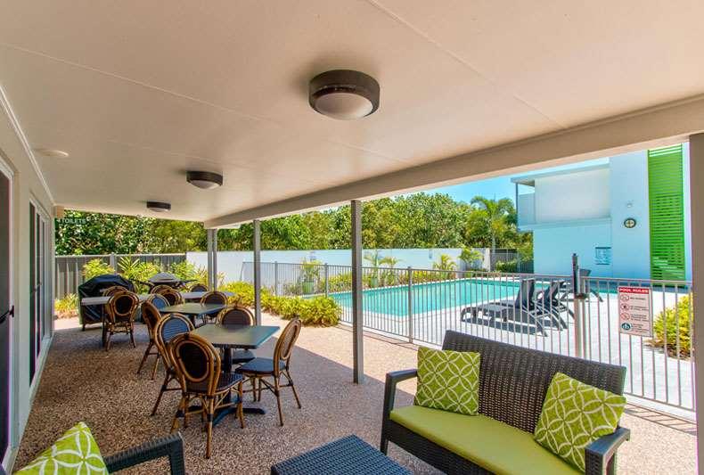Mackay Oceanside Central Hotel Official Ресторан фото