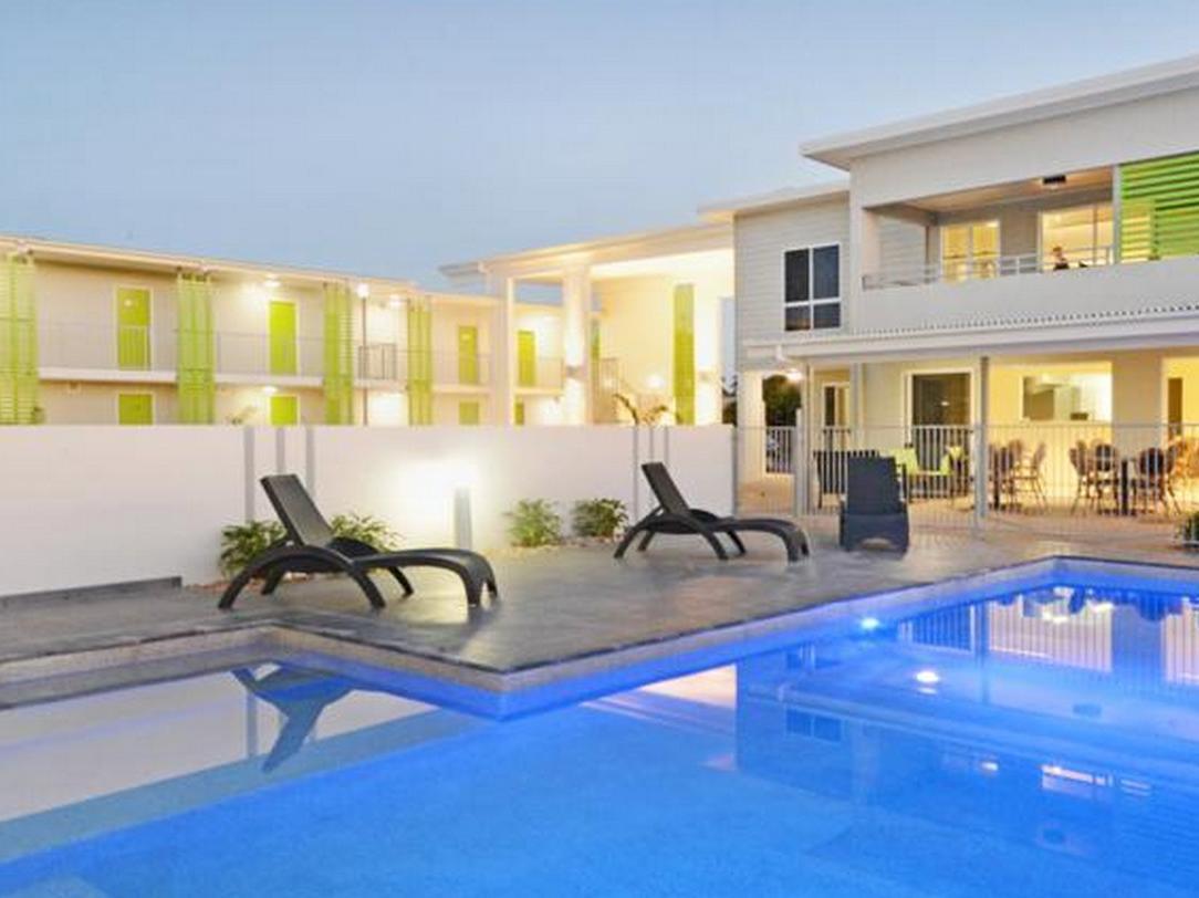 Mackay Oceanside Central Hotel Official Экстерьер фото
