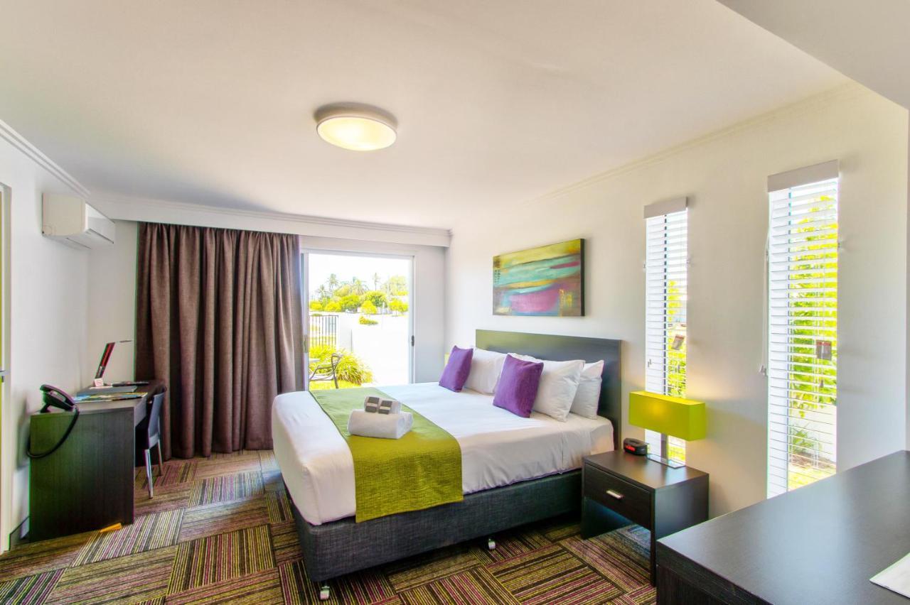 Mackay Oceanside Central Hotel Official Экстерьер фото