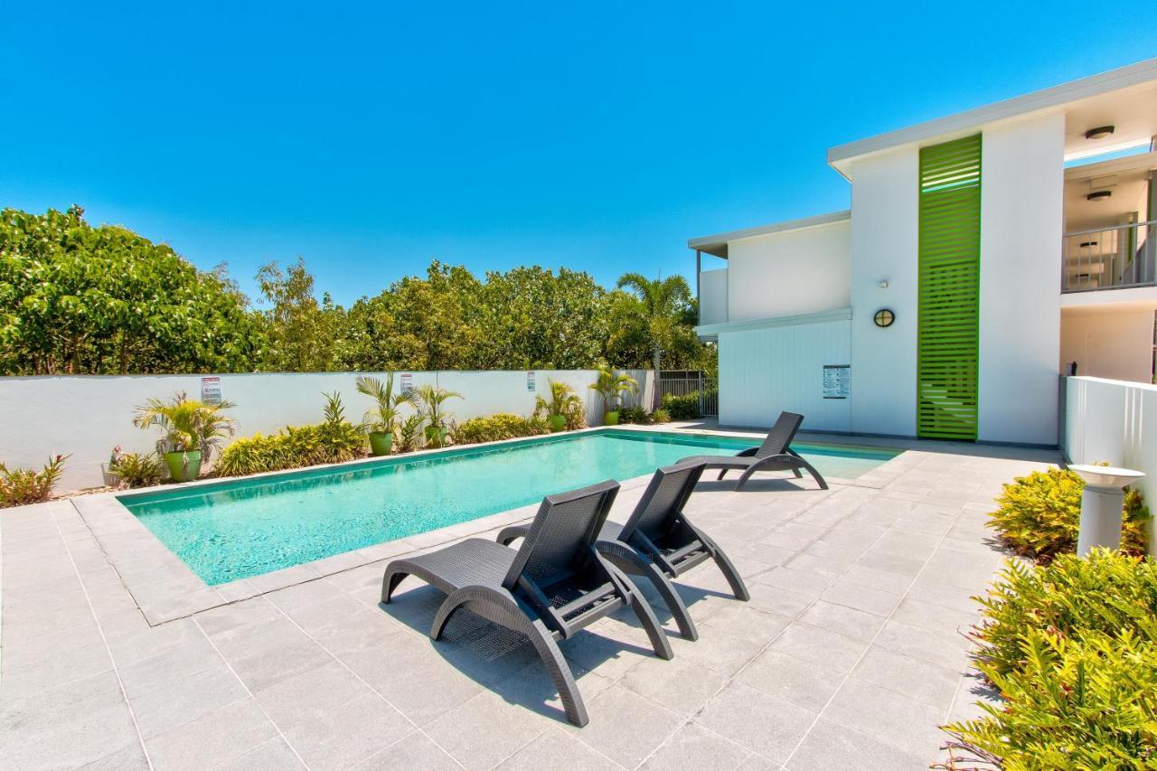 Mackay Oceanside Central Hotel Official Экстерьер фото