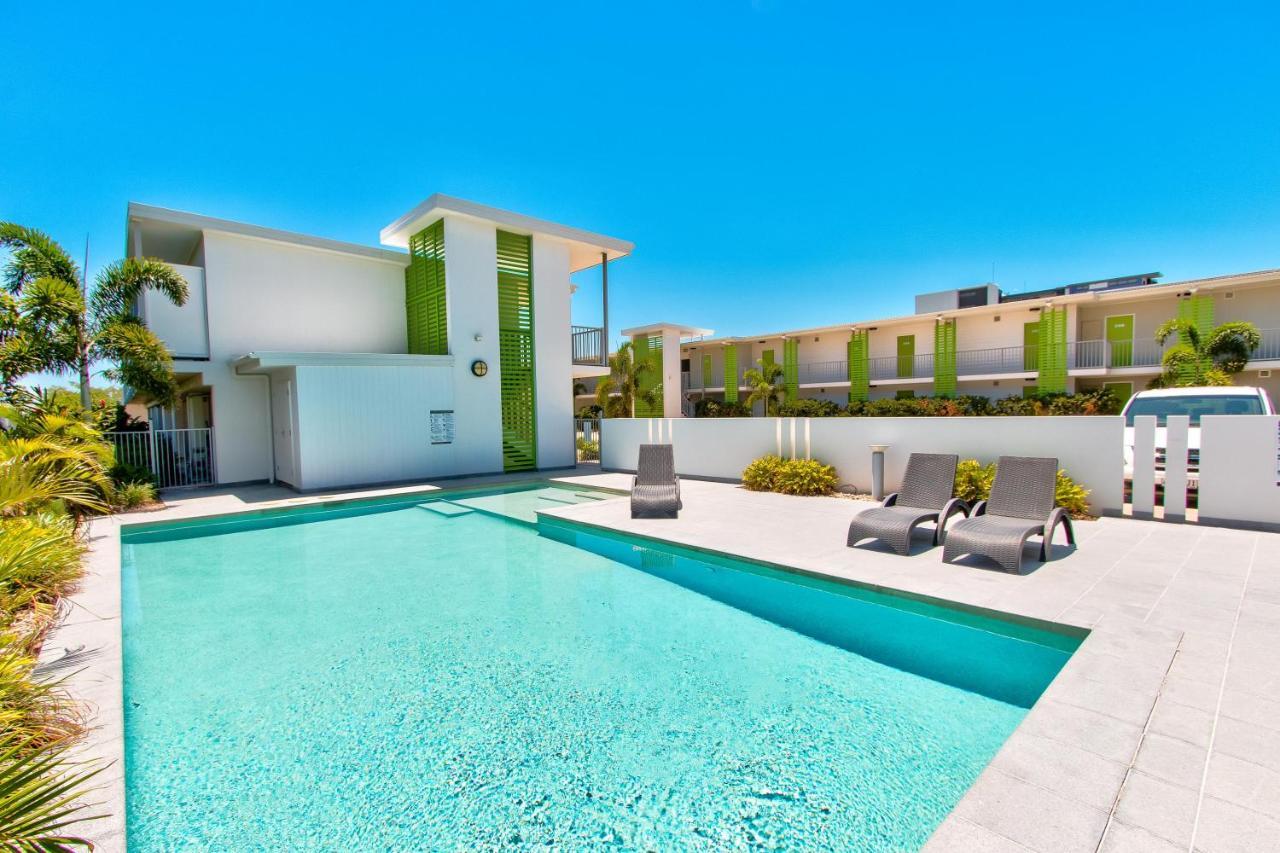 Mackay Oceanside Central Hotel Official Экстерьер фото