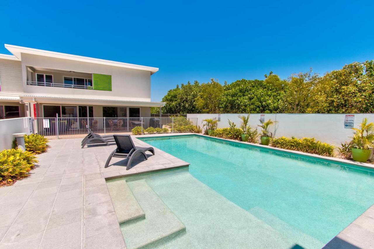 Mackay Oceanside Central Hotel Official Экстерьер фото