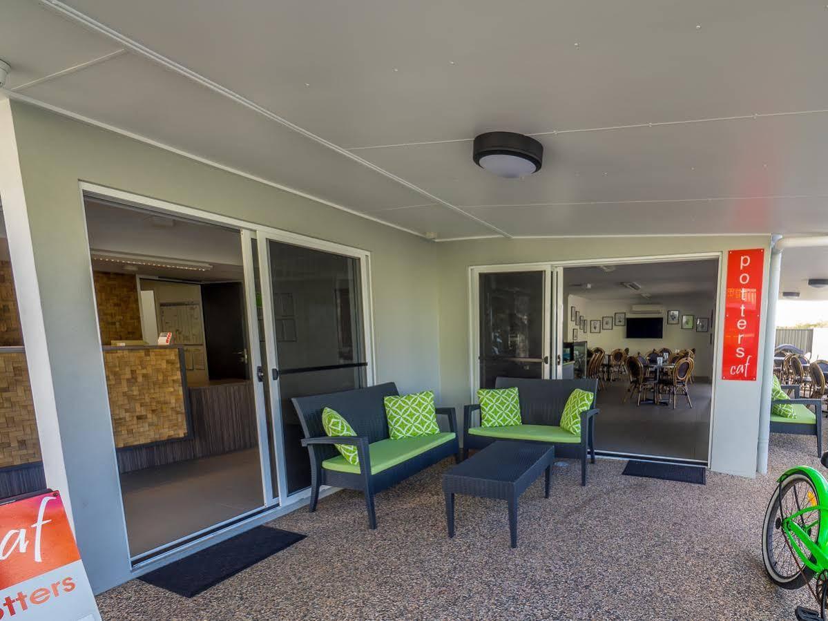 Mackay Oceanside Central Hotel Official Экстерьер фото